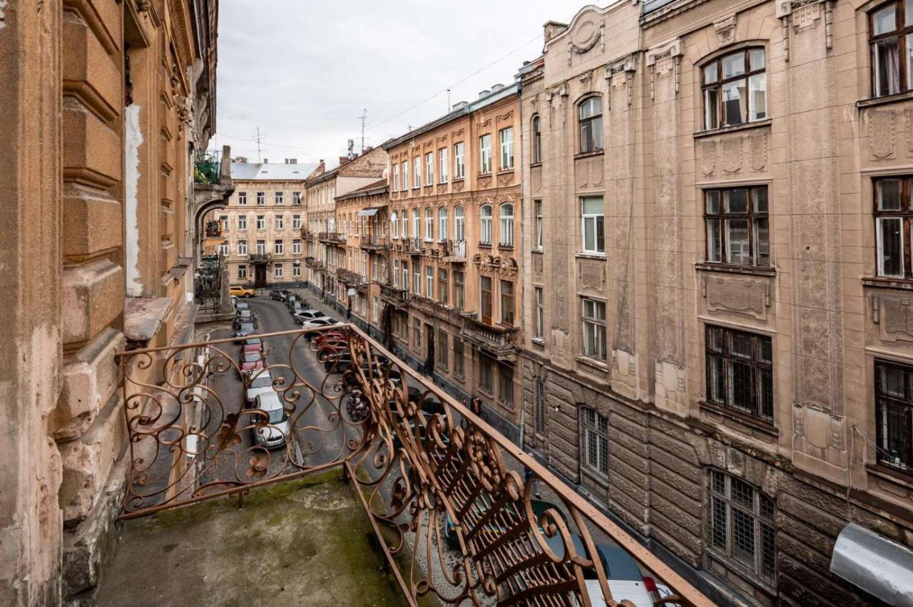 Avangard French Le Ciel Apart Lviv Eksteriør bilde